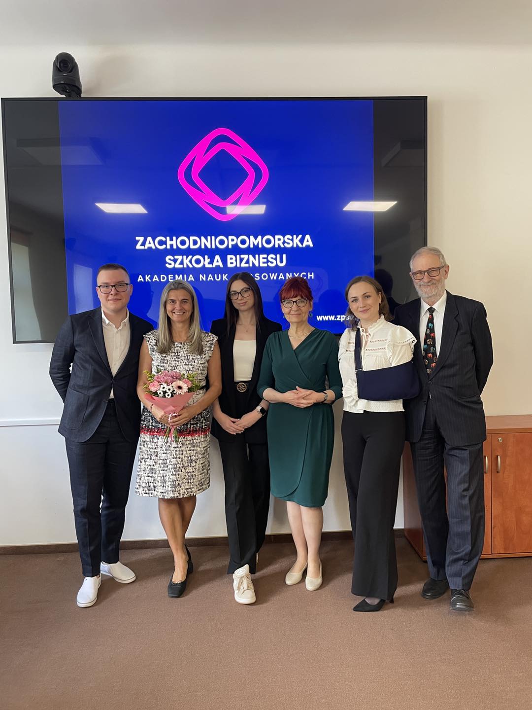 Absolwenci ZPSB ze swoimi promotorami 